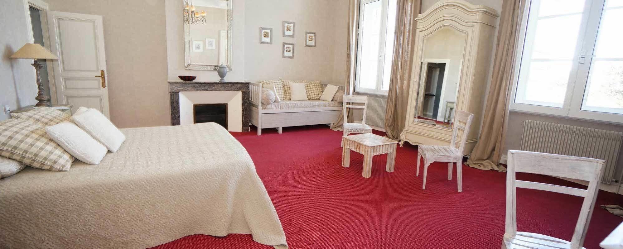 Hotel Les Trois Lys Condom Esterno foto